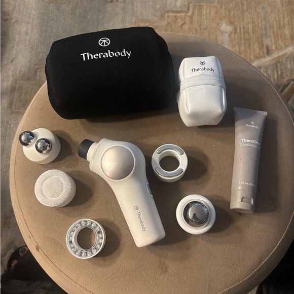 Therabody TheraFace Pro - Picture 1 of 4